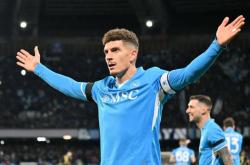 开云下载-那不勒斯客场战平维罗纳，难以赢球的简单介绍2025