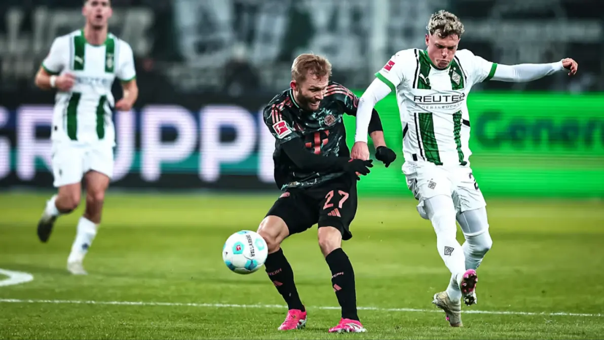 包含门兴格拉德巴赫主场惨败，遭遇低谷的词条