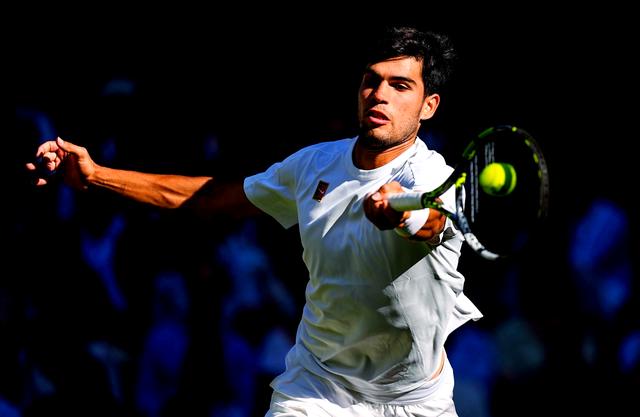 关于英国网球队翻盘德国网球队，克耶高斯关键制胜的信息