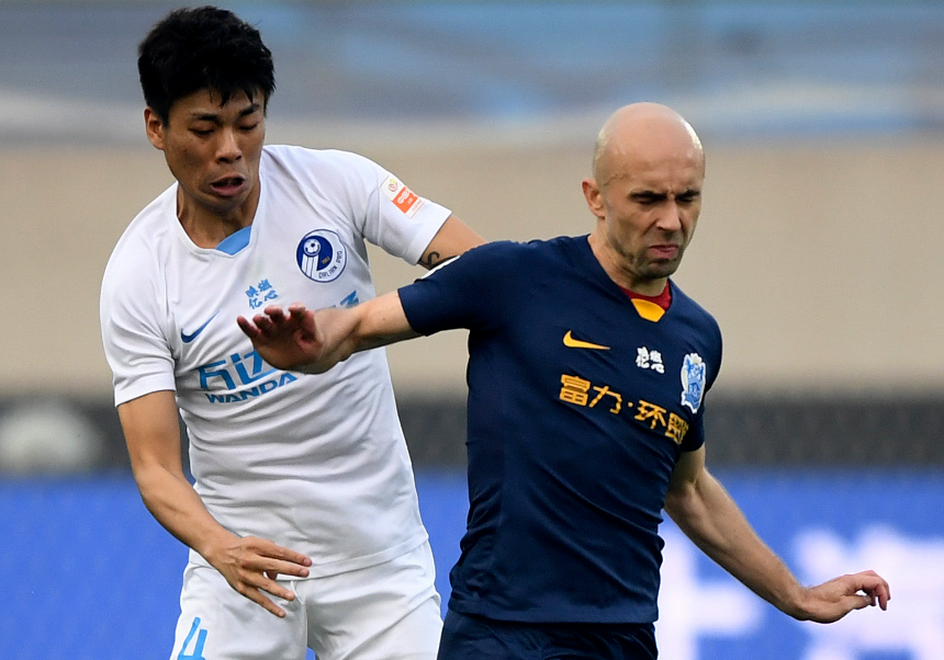 鲁能客场击败对手,全队斗志高昂 鲁能客场击败对手,全队斗志高昂