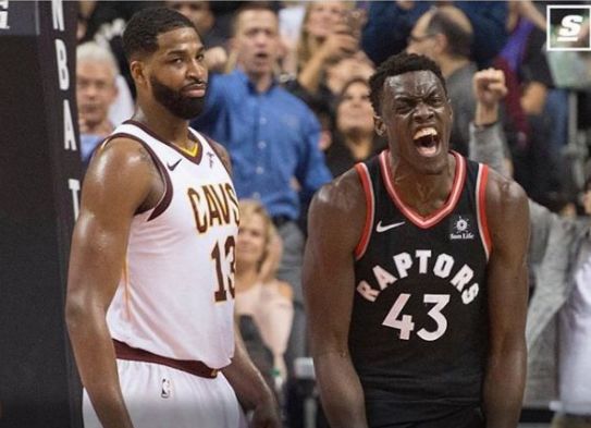 包含惊险激烈！国际巨星对决，精彩纷呈的词条