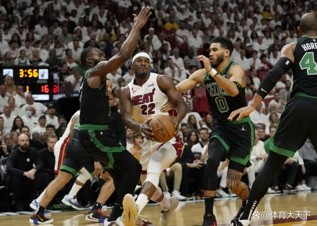 包含惊险激烈！国际巨星对决，精彩纷呈的词条