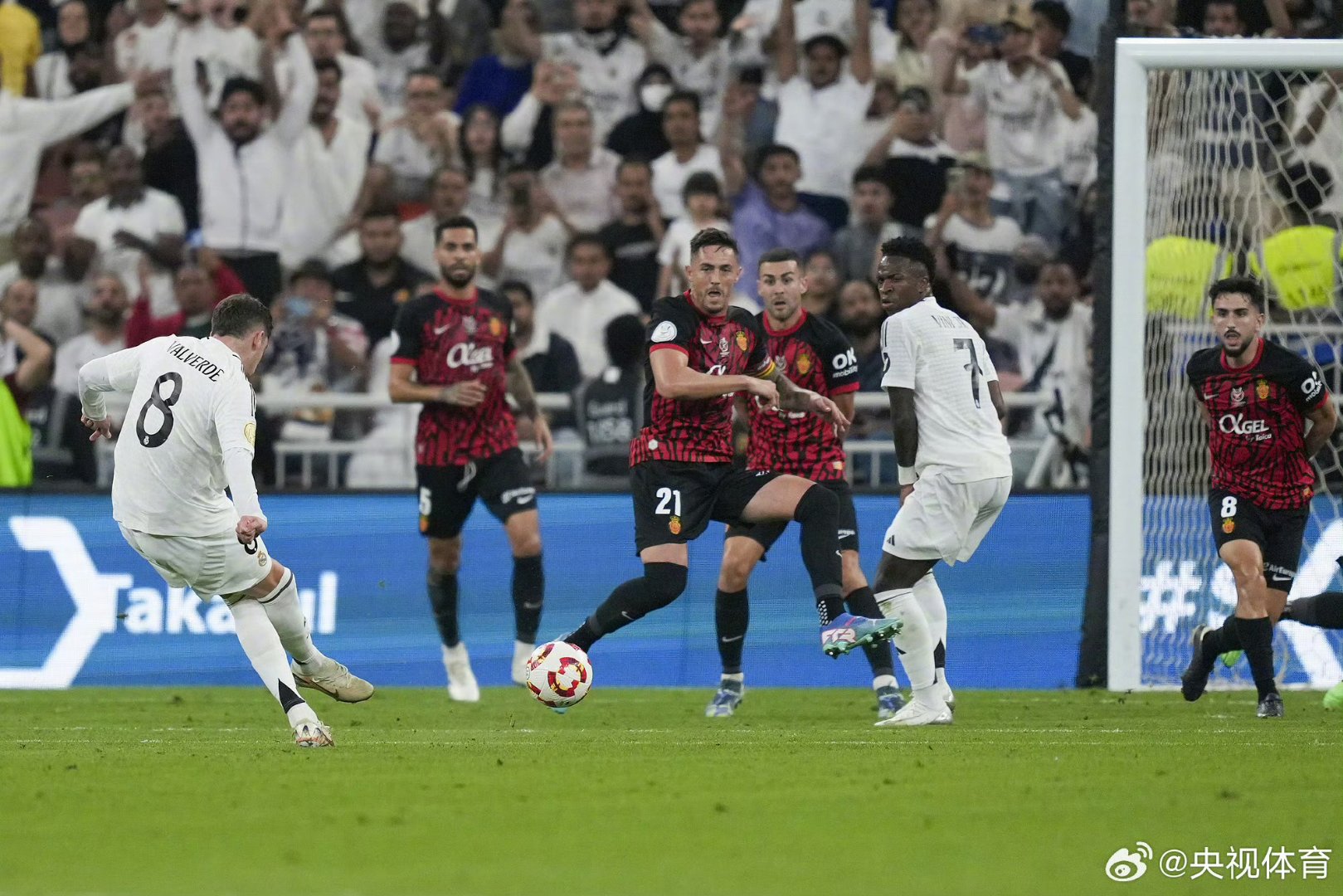 巴塞罗纳遭遇惨败，欧洲顶级联赛杯赛不利的简单介绍