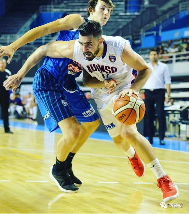 阿根廷篮球联赛季后赛开战，极具观赏性