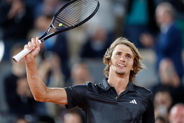 关于意大利网球队逆转日本网球队,兹维列夫送出助攻的信息 关于意大利网球队逆转日本网球队,兹维列夫送出助攻的信息