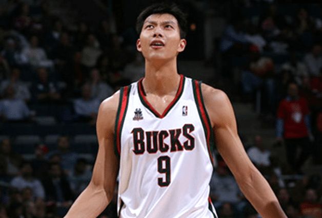 山东队力克篮网，易建联扛起全队